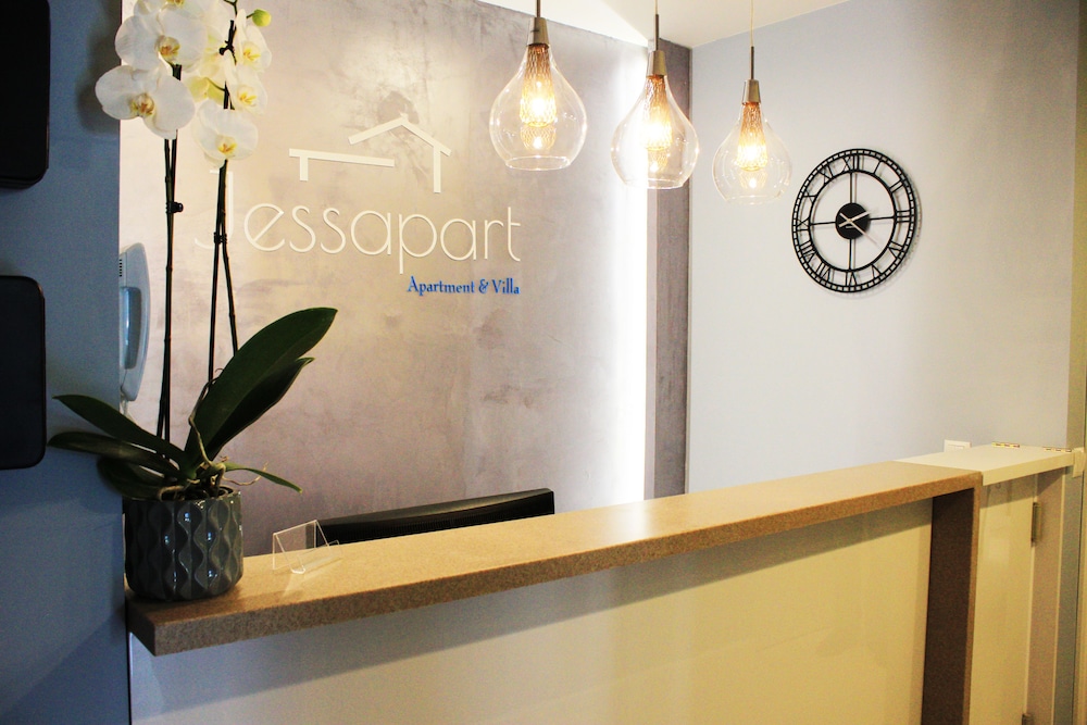 Jessapart Hotel - Triton Park 5/50