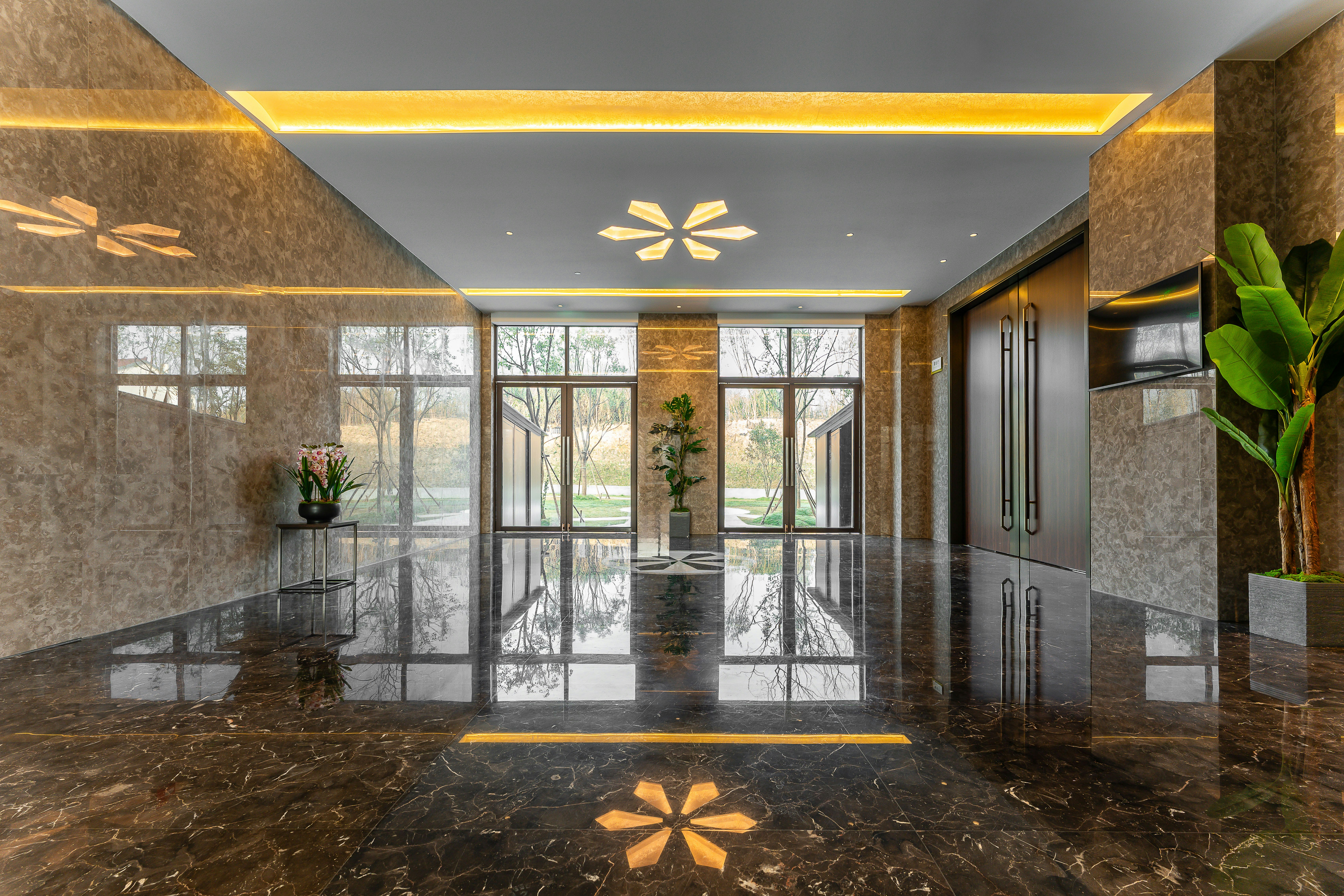 Holiday Inn Jiuhua Mountain Hot Spring Hotel 25/50