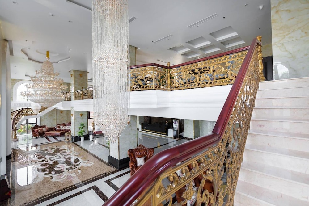 Royal Quang Binh Hotel 8/54