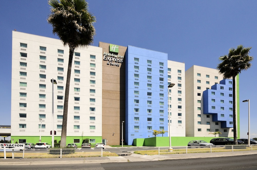 Holiday Inn Express Hotel and Suites Toluca Zona Aeropuerto 3/72