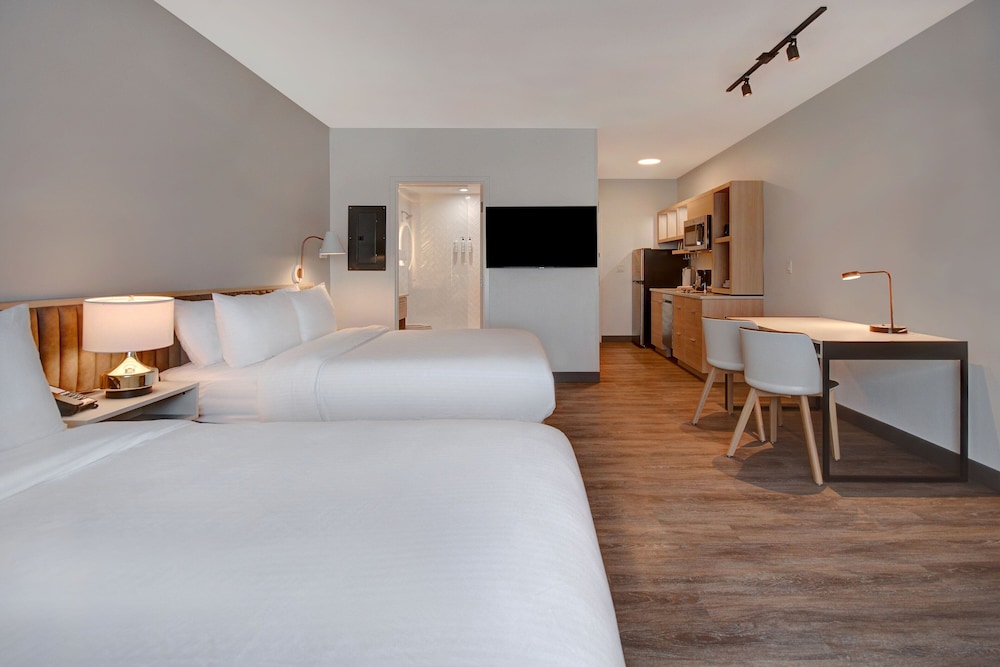 TownePlace Suites Cincinnati Airport South 6/30