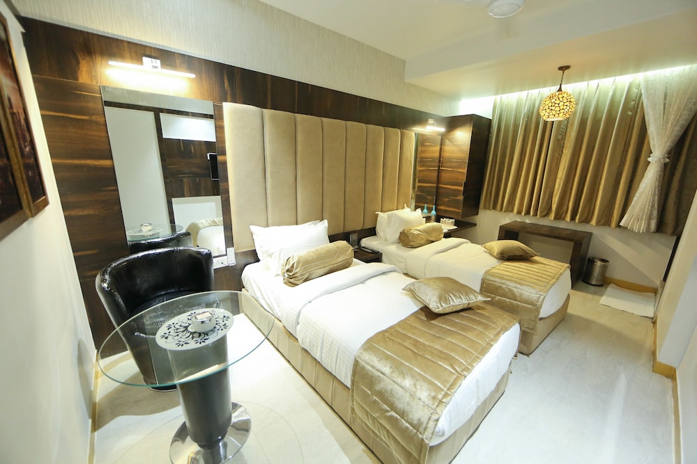Hotel President 14/25