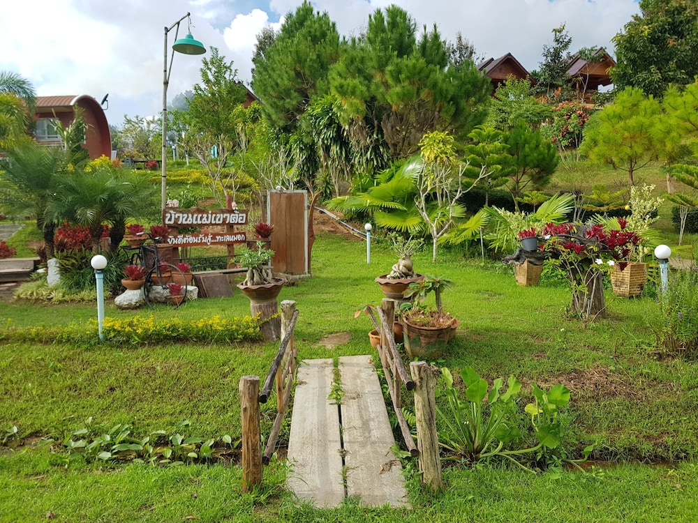Ban Mae Resort 25/30