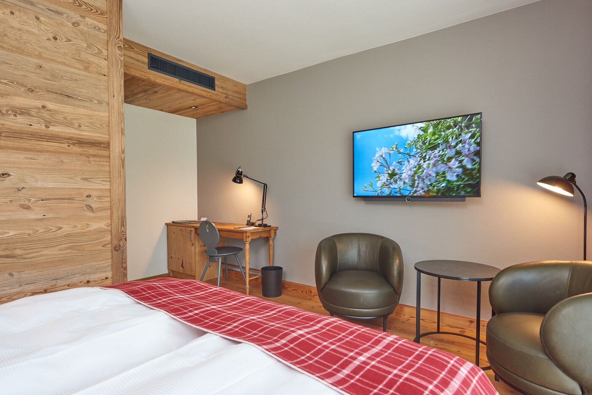 غرفة كومفورت بسرير كوين، Golf Resort Achental 5/9