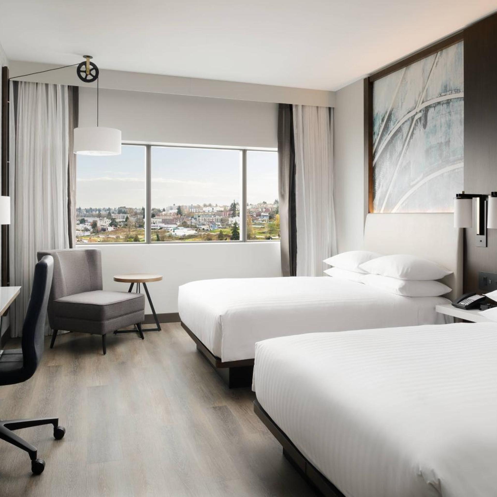Guest Room, 2 Queen Beds, City View, High Floor