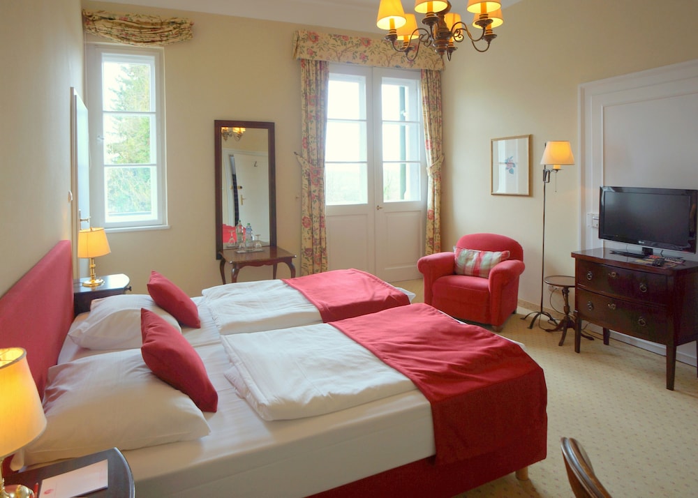 Golfhotel Kaiserin Elisabeth 8/68