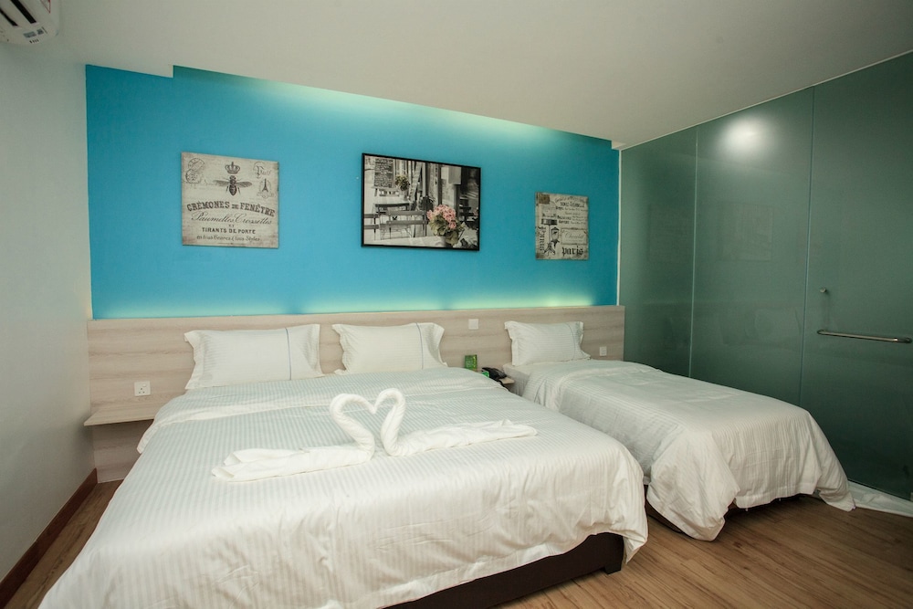 A+ Plus Boutique Hotel 12/23