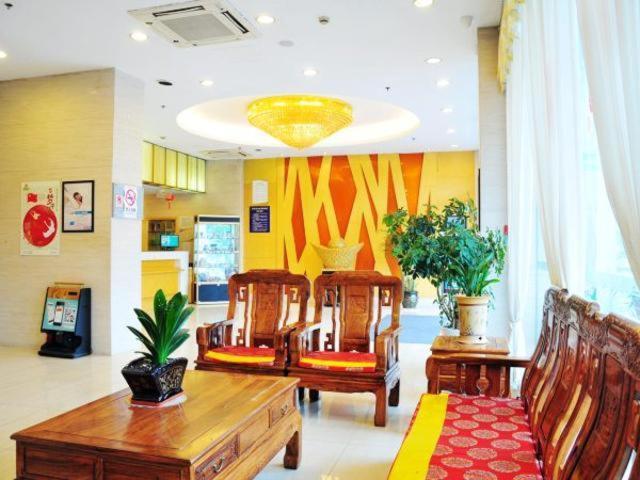 Jinjiang Inn (Wujiang Zhongshan North Road Pedestrian Street) 7/52
