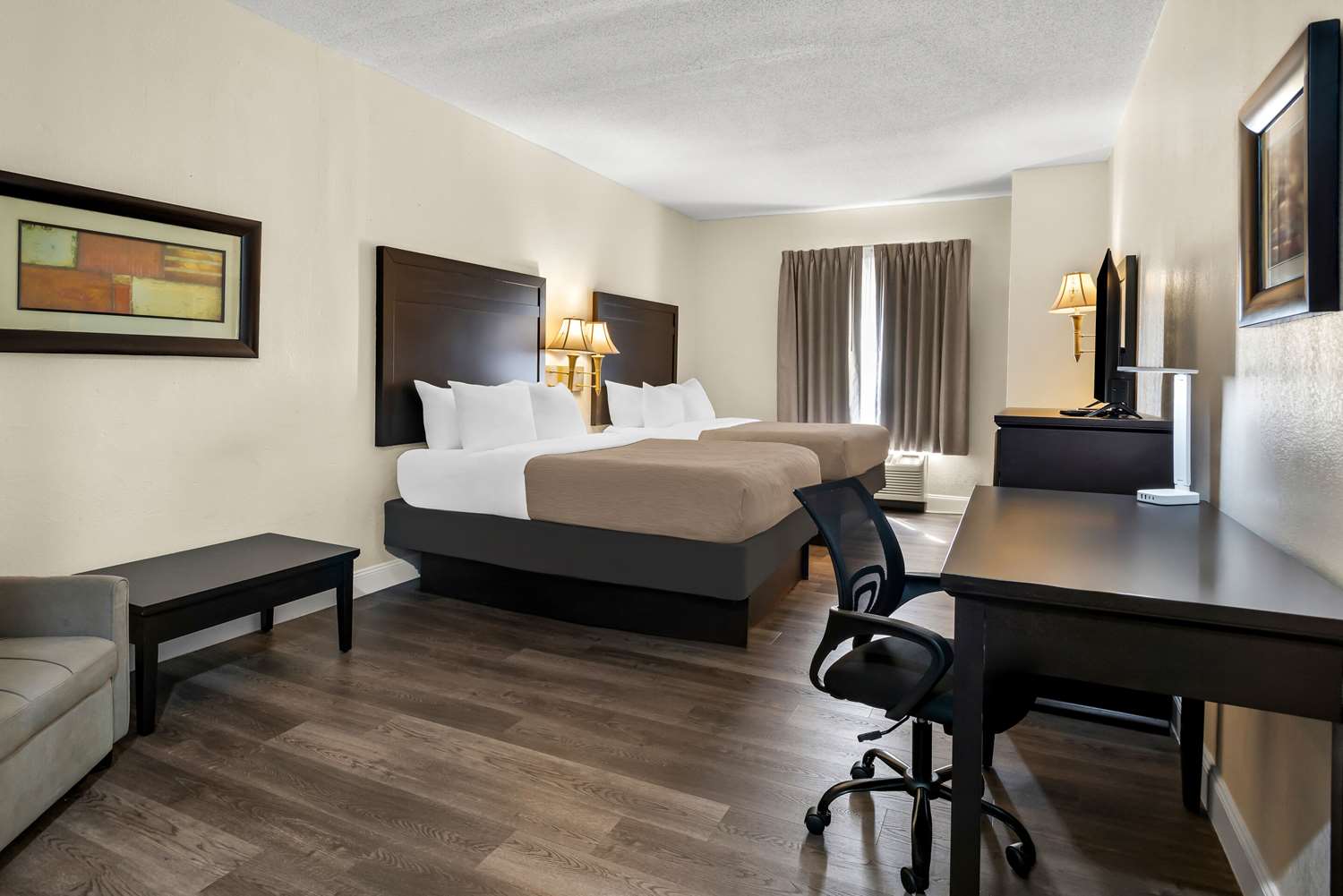 غرفة بسريرين كوين، Quality Inn & Suites Lafayette 2/3