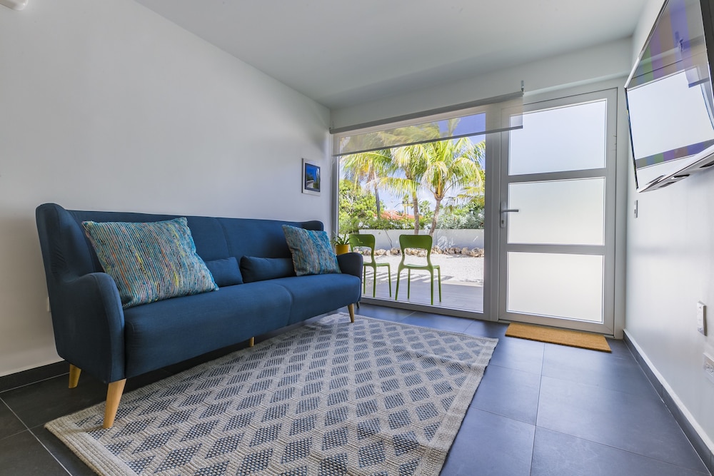 Boca Catalina Modern Villa 25/50