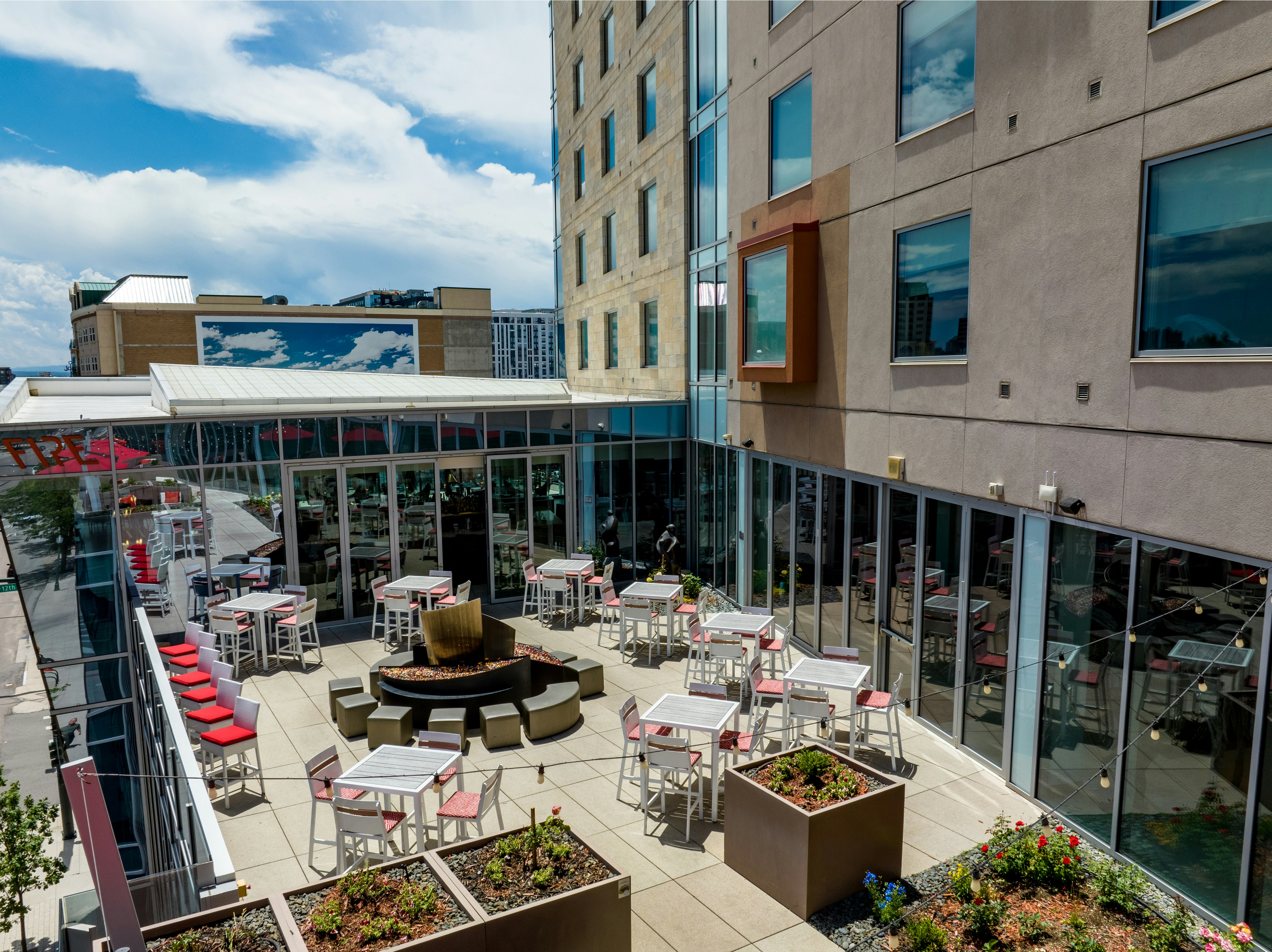 The Art Hotel Denver, Curio Collection by Hilton in DENVER - CO