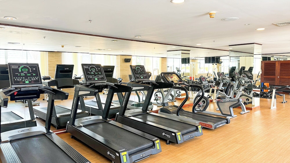 Phuket Graceland Resort & Spa 36/70
