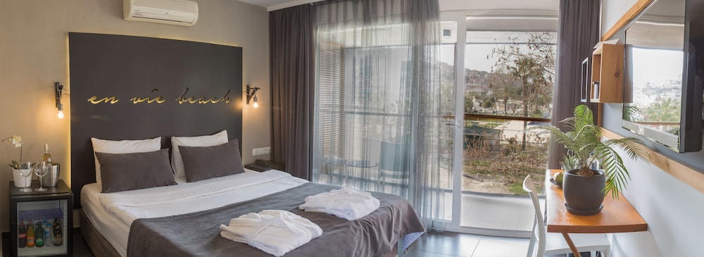 En Vie Beach Boutique Hotel-Adult Only 24/78