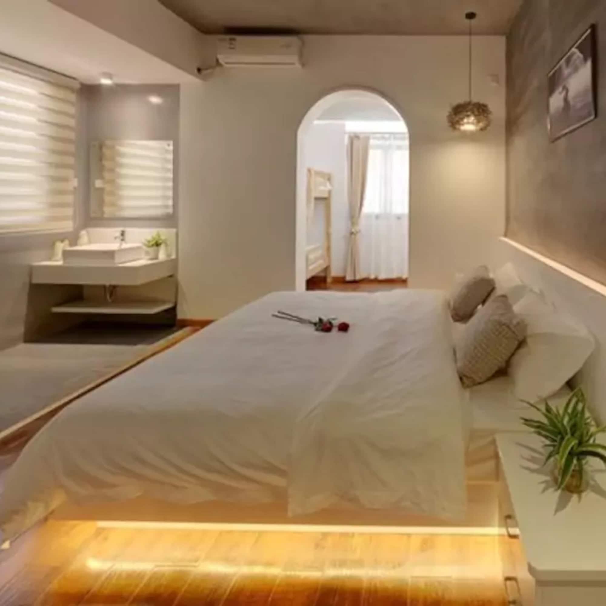 Bushe Cuoguo Inn 18/19