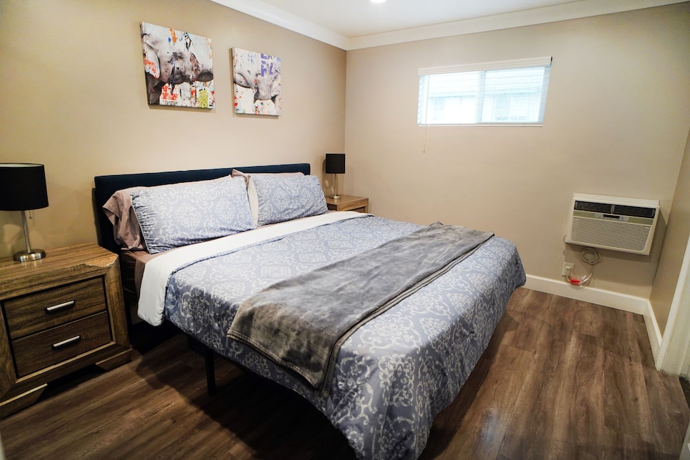 EXECUTIVE, APARTMENT
