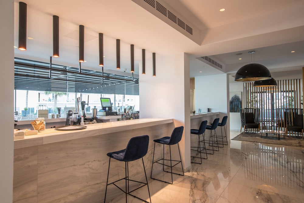 Blue Ivy Hotel And Suites 34/46