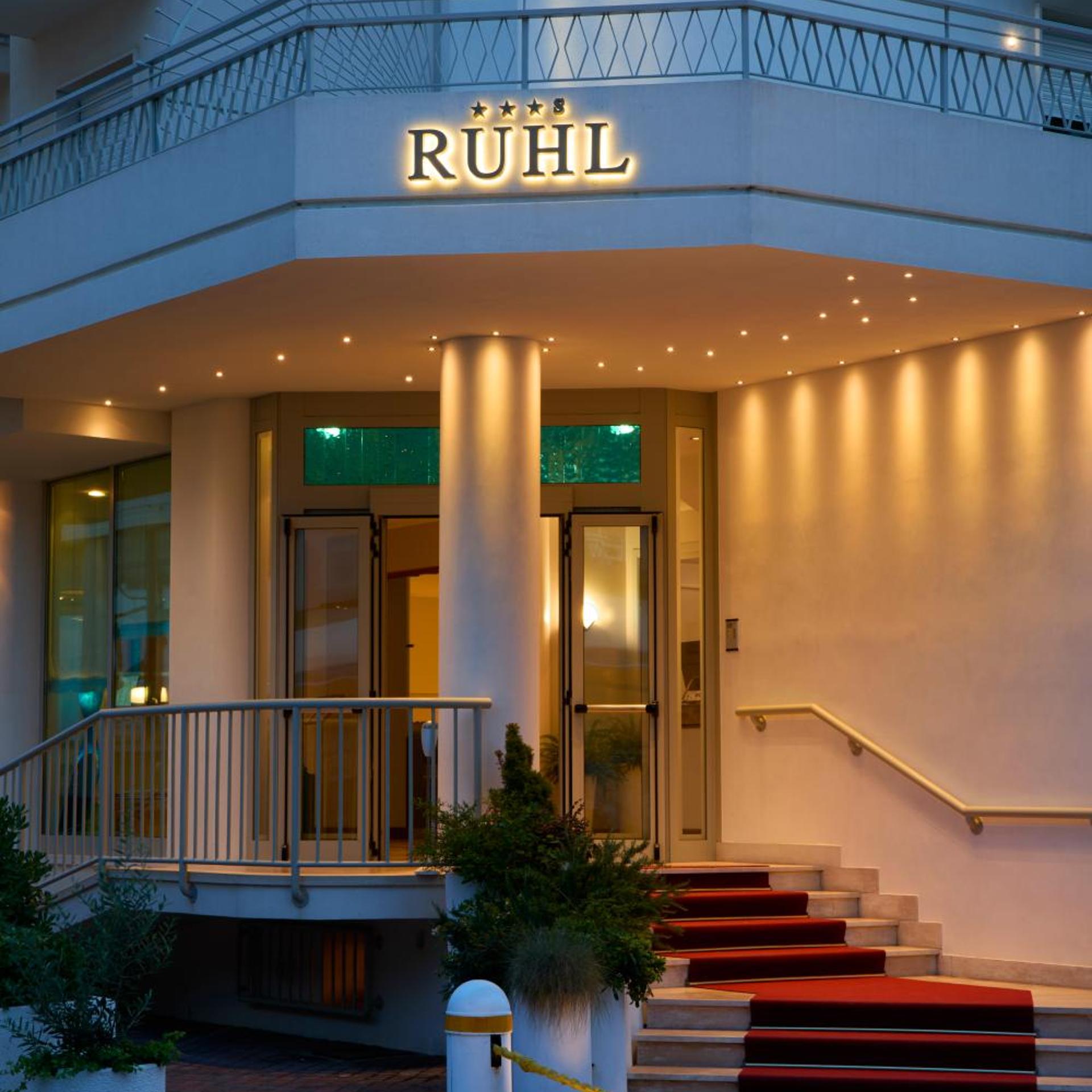 RUHL BEACH HOTEL AND SUITES 5/54
