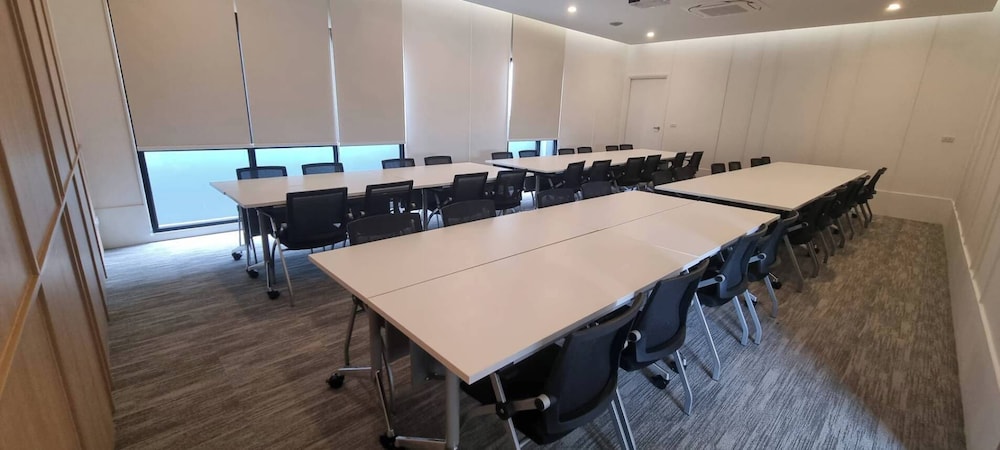 Wellness Stay And Hotel Sukhumvit 107 117/123