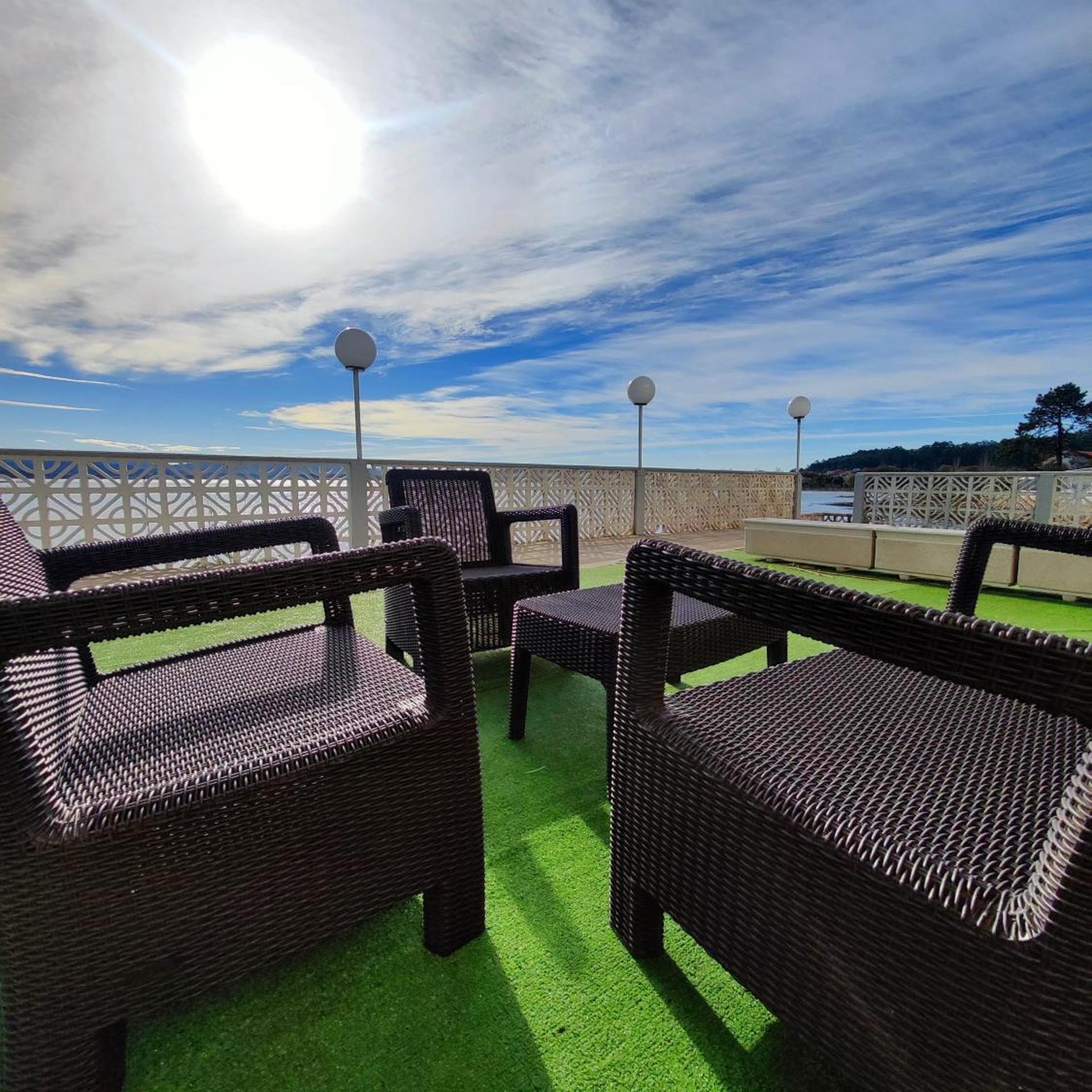 APARTAMENTOS LA TOJA 25/30