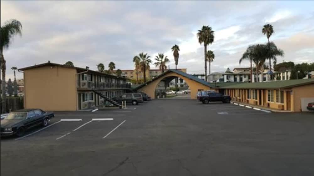 Stardust Inn 28/42