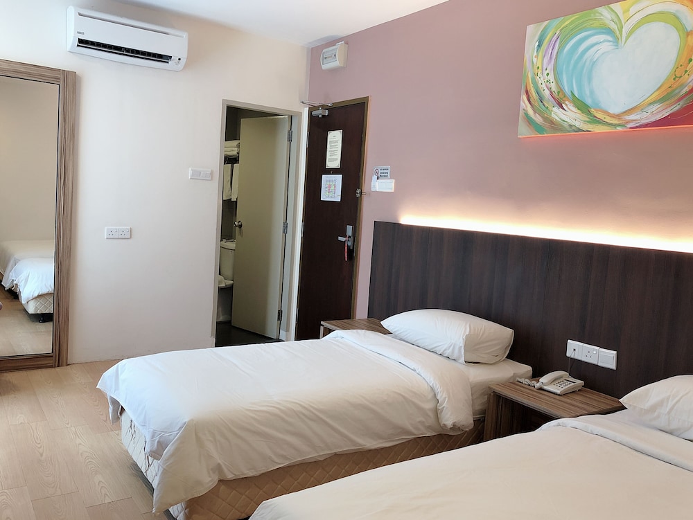 Tumike Hotel 17/58