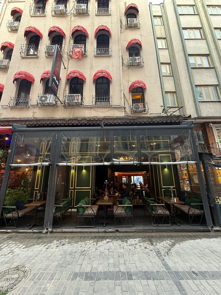 Ethnica Old City Hotel 4/61