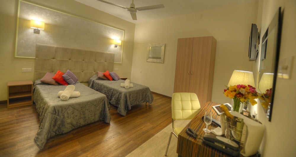 Europa Hotel 29/42