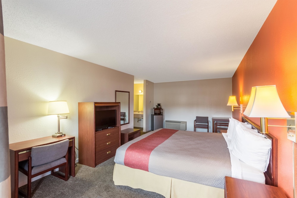 Motel6 Butte, MT - Historic City Center 26/59