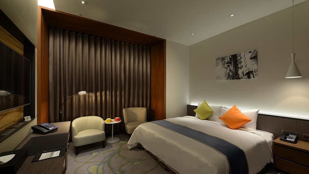 Golden Tulip Glory Fine Hotel 14/60