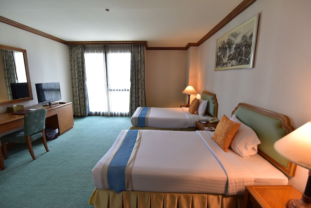 Thumrin Thana Hotel 32/71