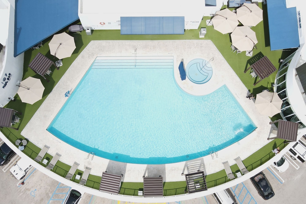 Nuvo Suites Hotel - Miami / Doral 24/50