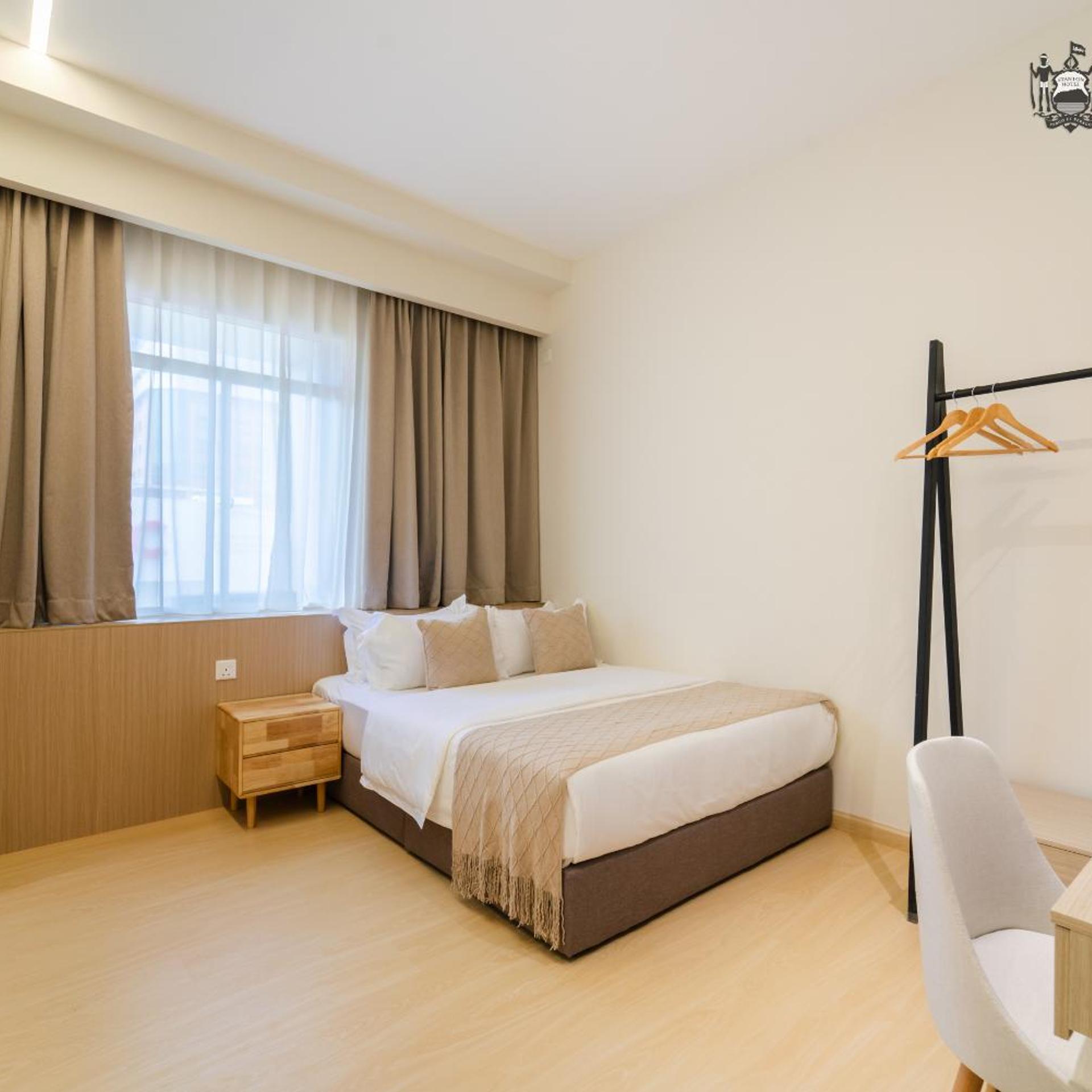 Stanton Gaya Hotel 24/49