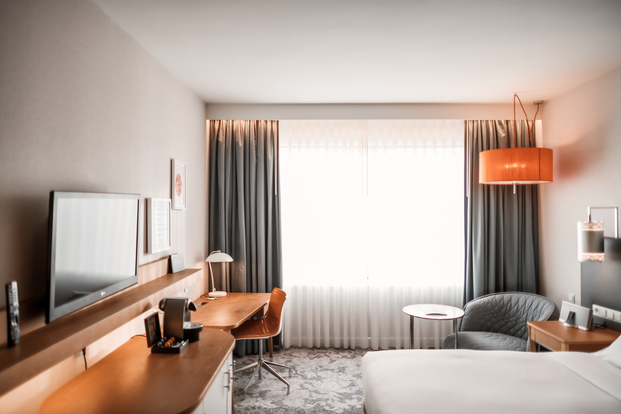 EXECUTIVE, KING BED, LOUNGE ACCESS