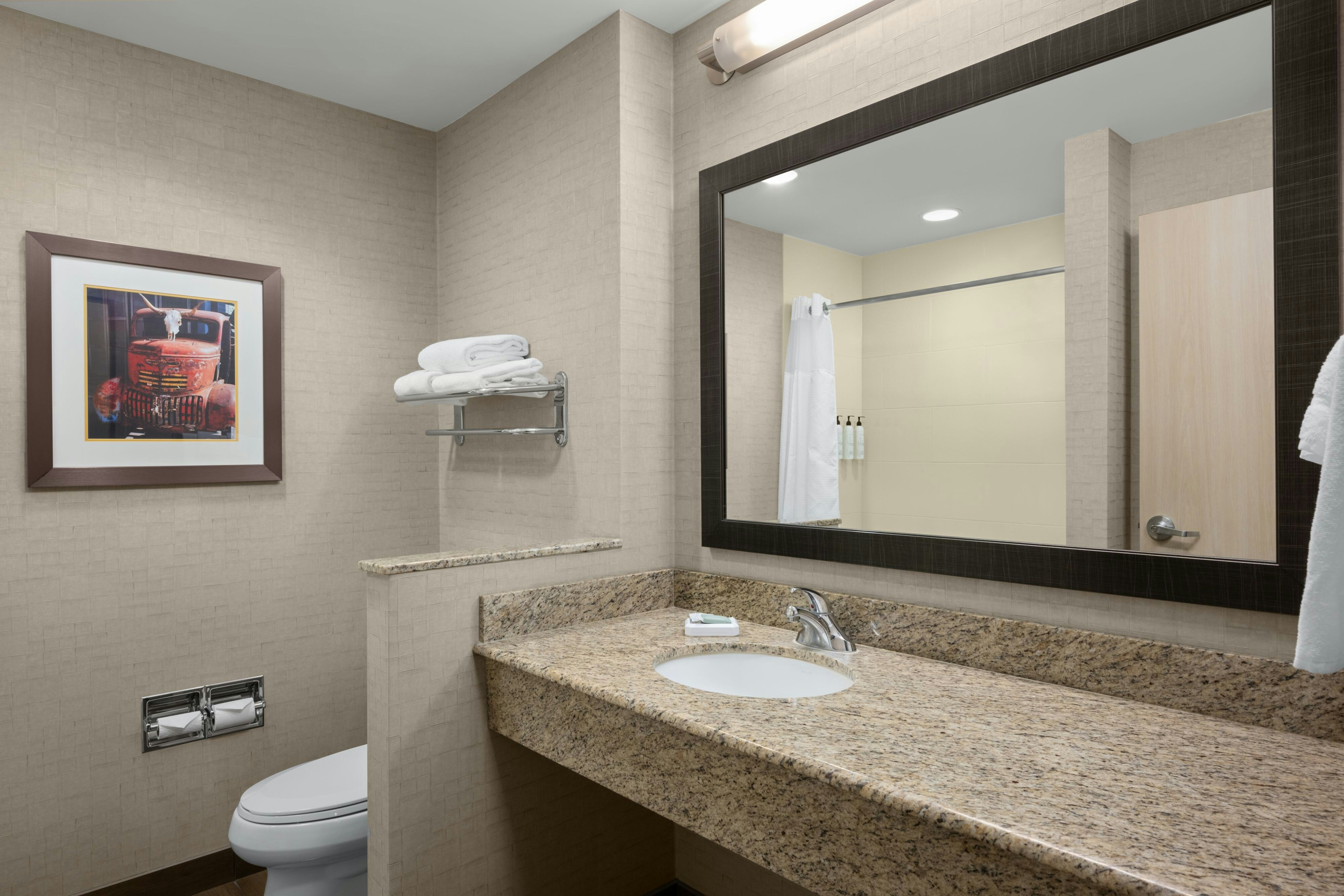 غرفة، Fairfield Inn Suites Moscow 3/5