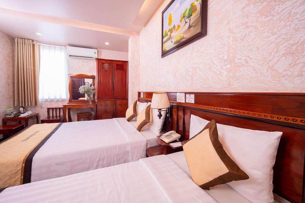 Duc Vuong Hotel 18/86