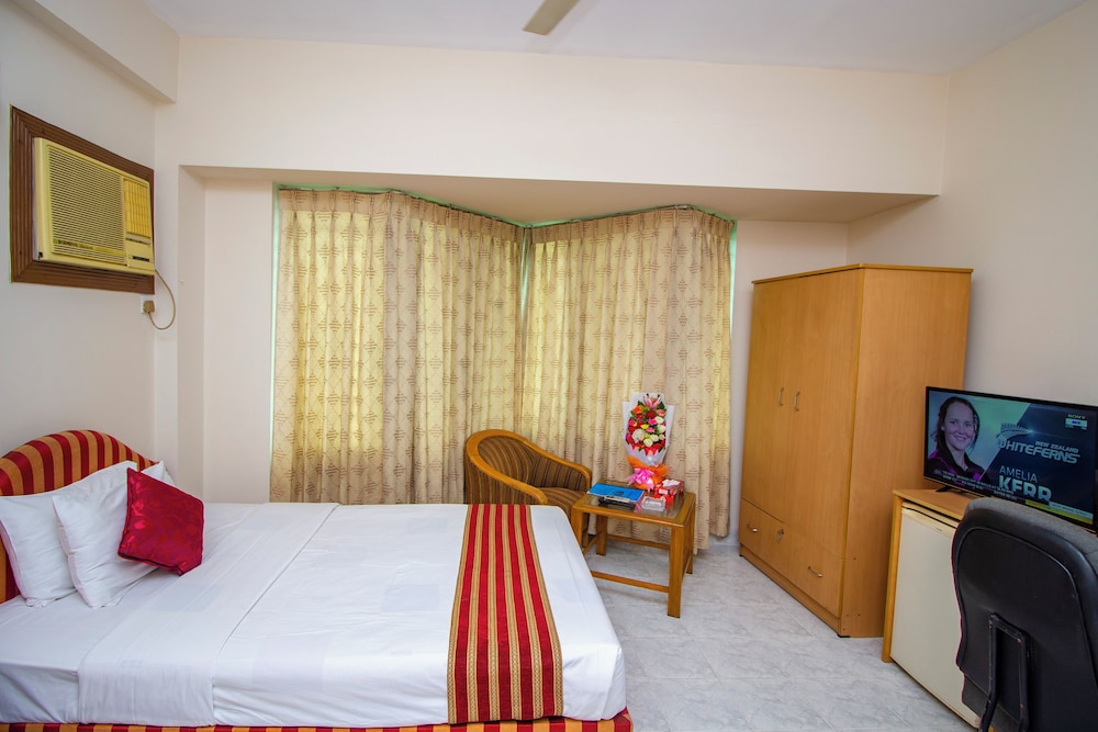 LAUREL HOTEL 16/37