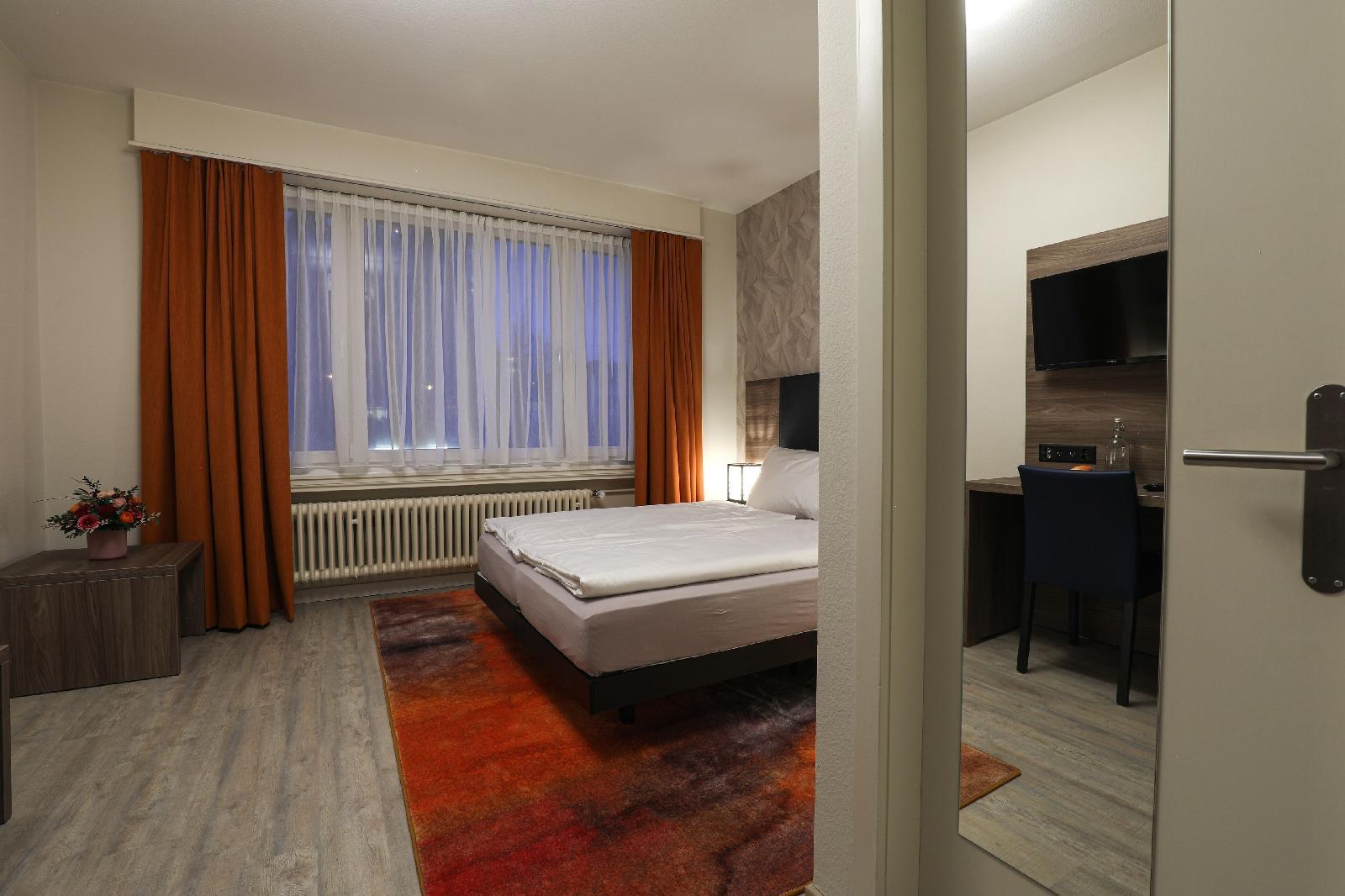 Hotel Spatz 11/32
