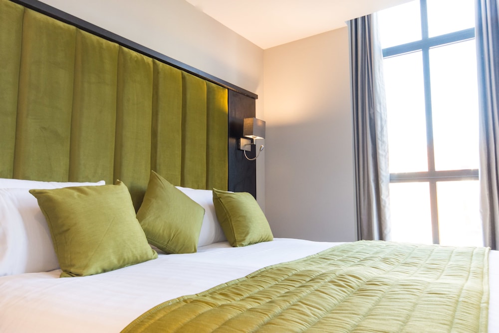 St Nicholas Hotel 12/42