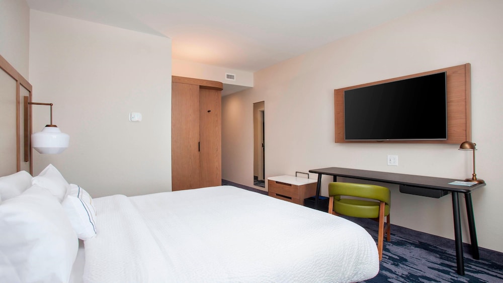 Fairfield Inn Suites Lebanon 11/37