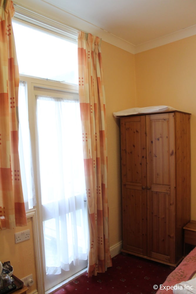 Jubilee Hotel 25/31