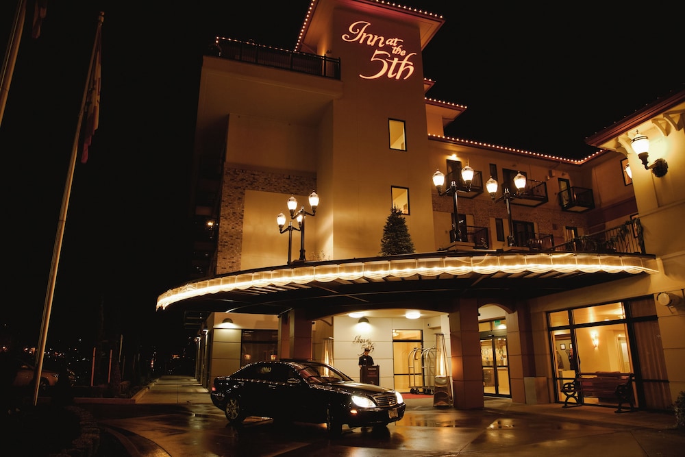 Inn at the 5th 10/45