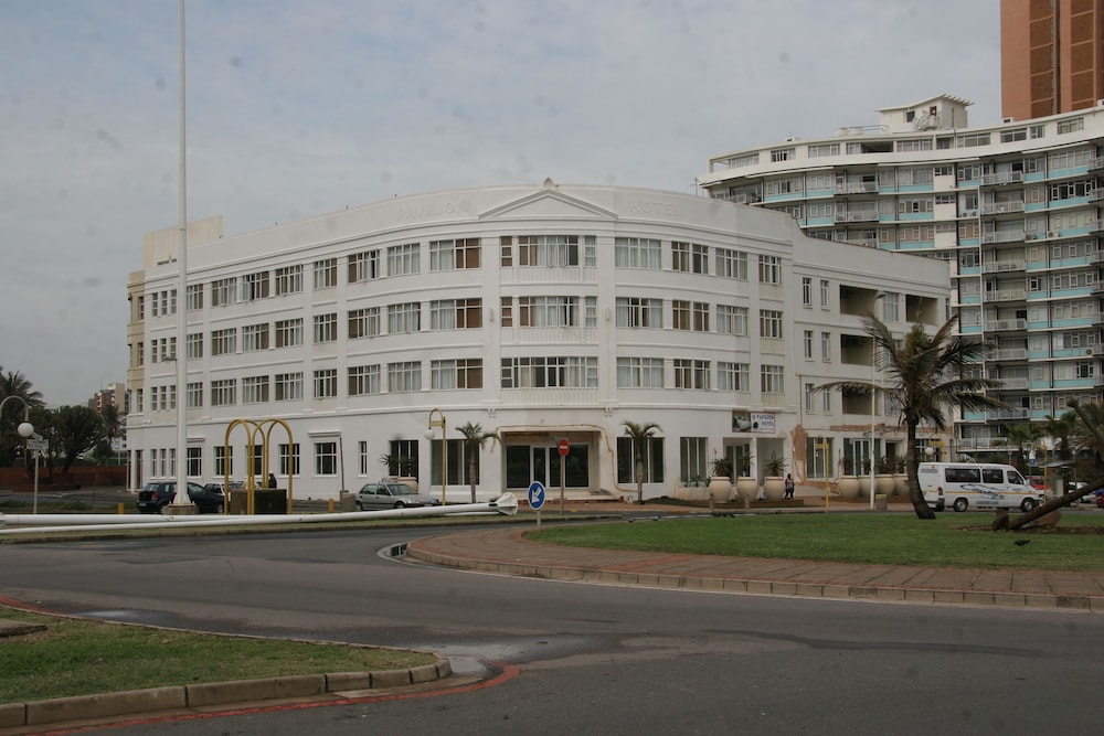 Pavilion Hotel & Conference Centre photo3