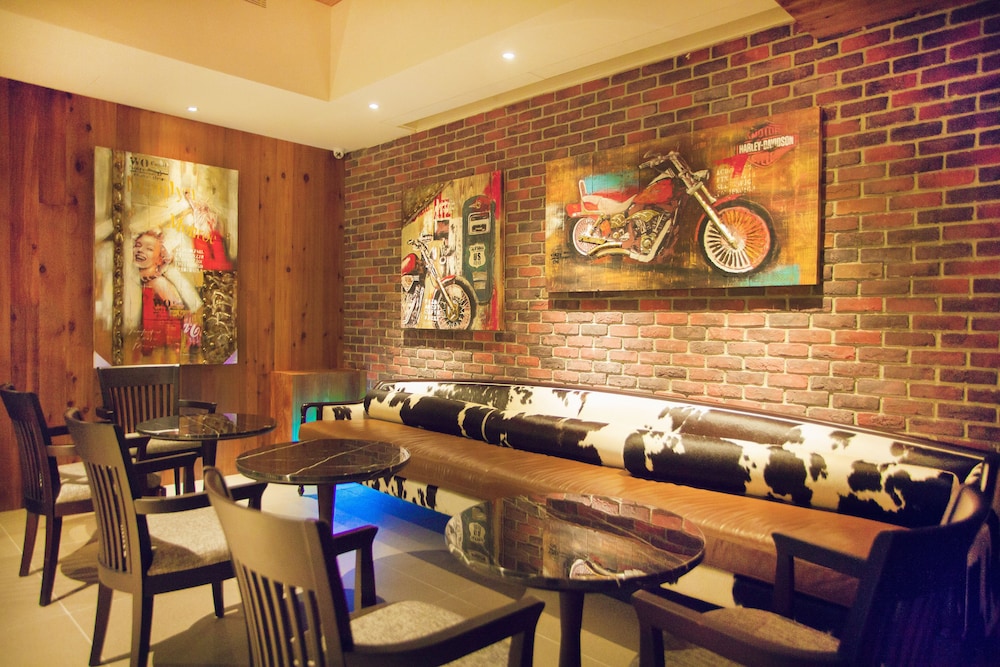 Inn By The Village 38/49