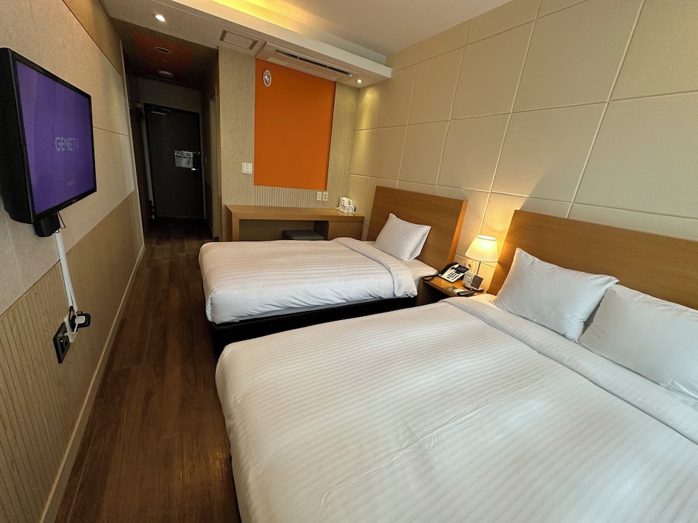 Hotel Icc 12/50