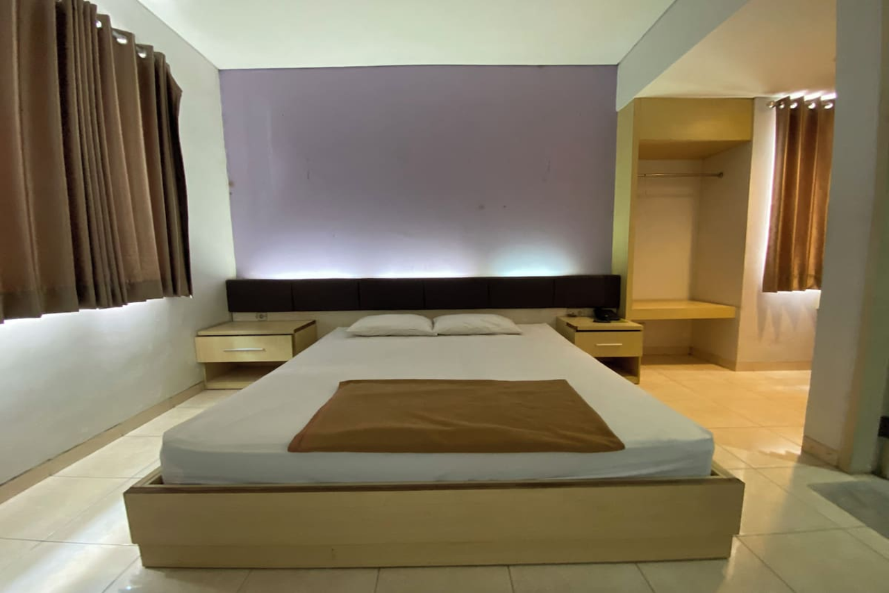 Townhouse Oak Hotel Niaga Surabaya 6/10