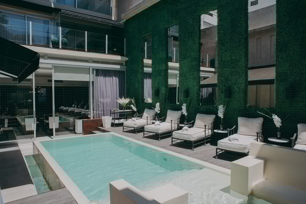 1828 Smart Hotel 5/69