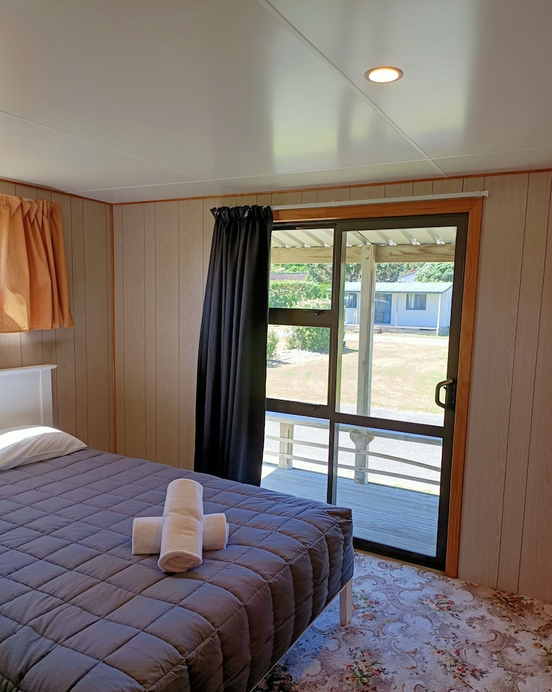 Whanganui Seaside Holiday Park 12/50