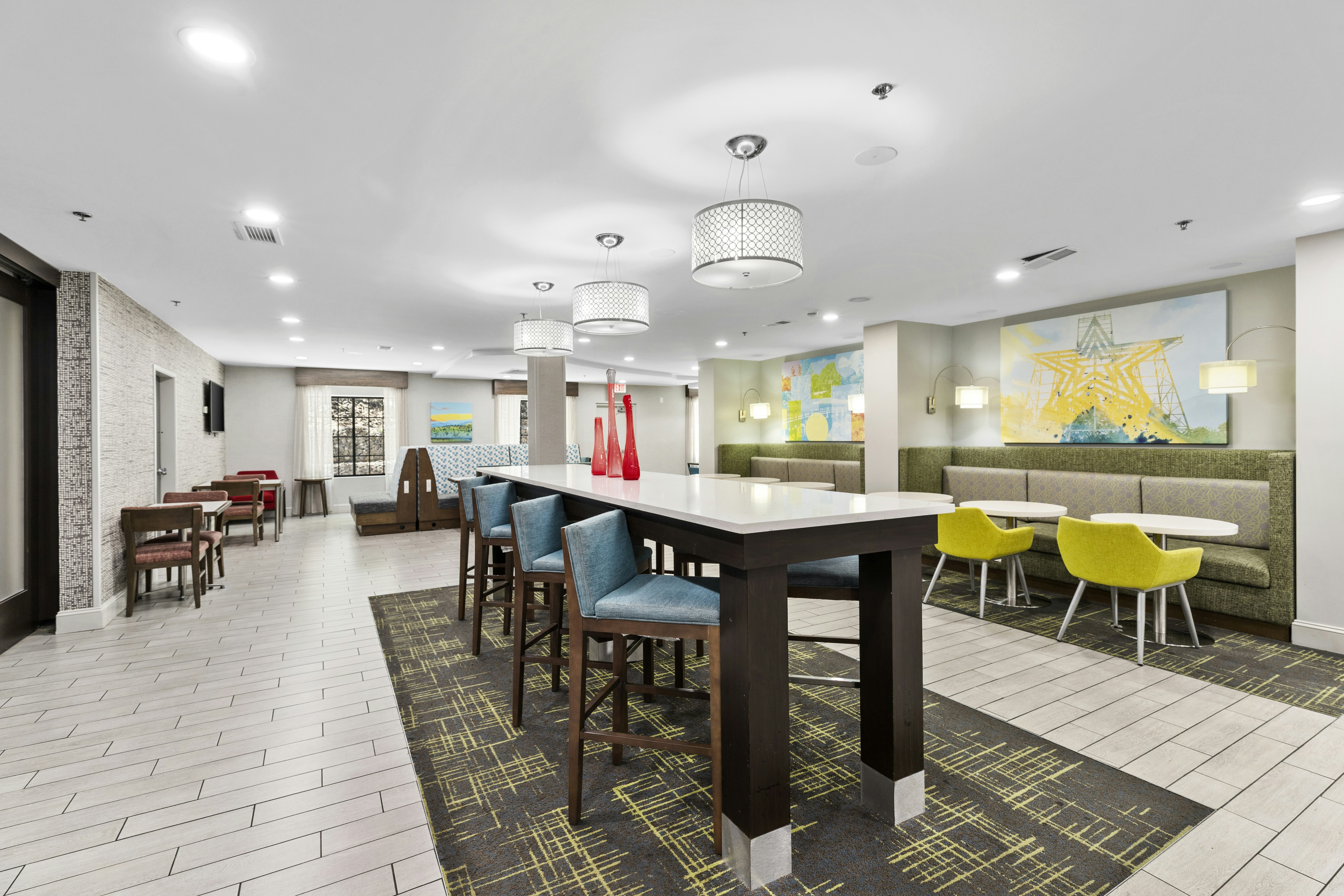 Hampton Inn Salem 46/59