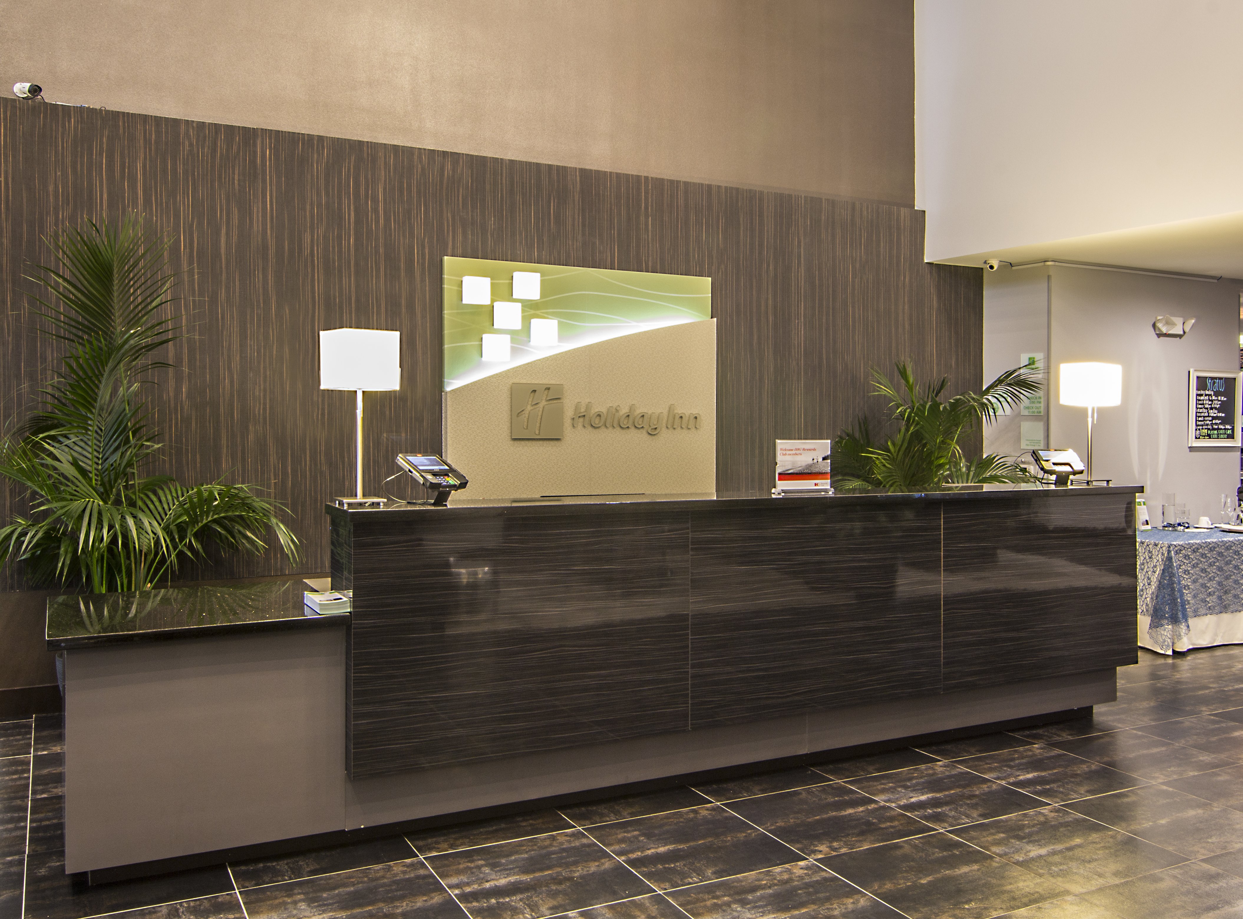 Holiday Inn Carlsbad 10/73