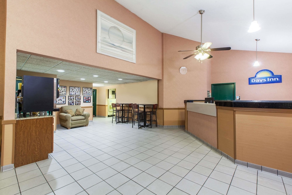 Days Inn by Wyndham Canastota/Verona 8/52